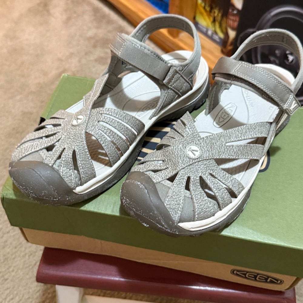 KEEN Brindle/ Shitake Rose Sandal size 9 - Picture 2 of 11
